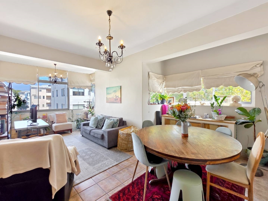 2 Bedroom Property for Sale in Sea Point Western Cape